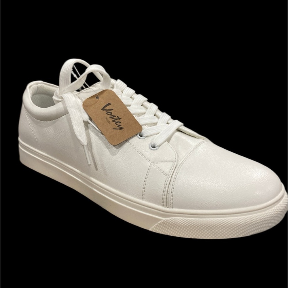 Leather Sneakers NWT White Lace Up Sneakers, Men’s Sz 11.5